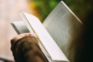ビジネスに必要なマーケティングの基礎を学ぶのにオススメできる本3選!